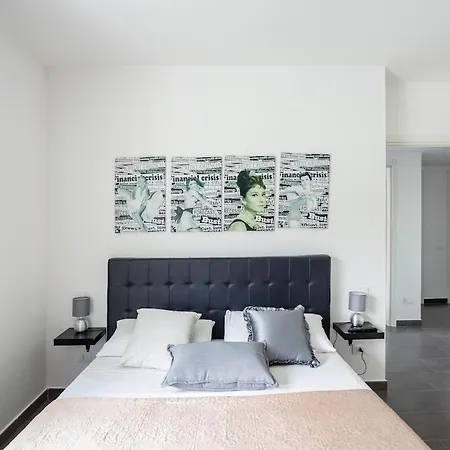 Apartment Lovely Tiresia *