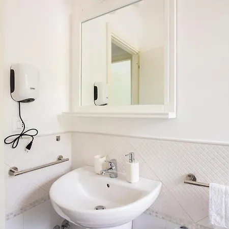 Lovely Tiresia Apartment